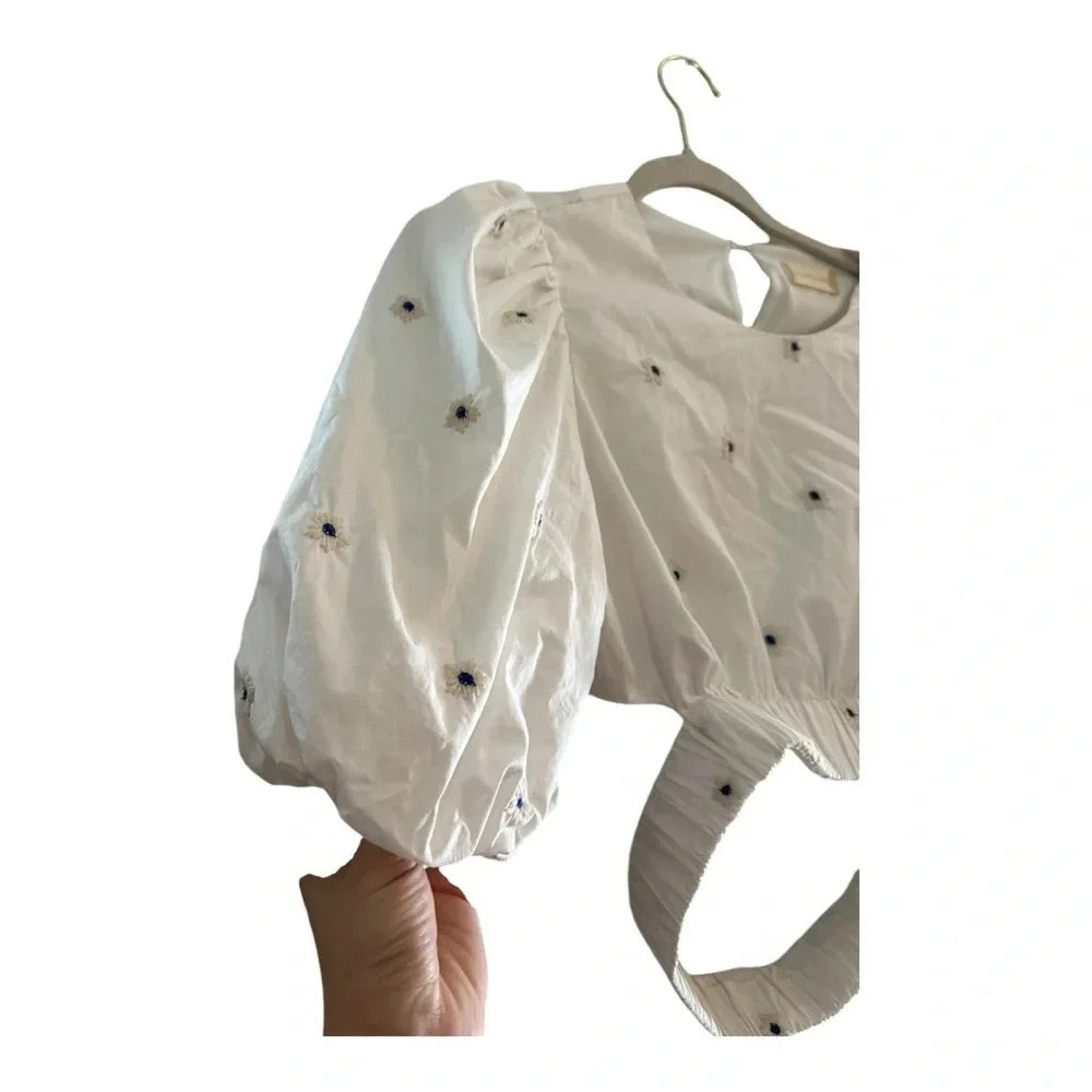 Altar’d State White Puff Sleeve Embroidered Floral Cut Out Back Crop Top // S - Picture 2 of 6